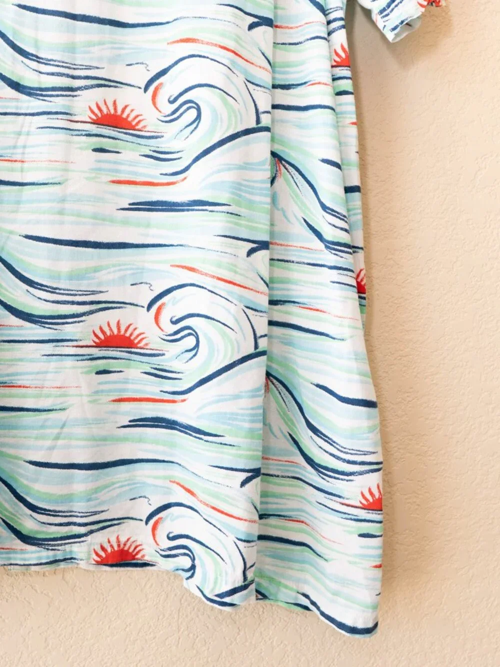 Levi's Relaxed Short Sleeve Button Up Shirt Surf Wave Print Men's Large